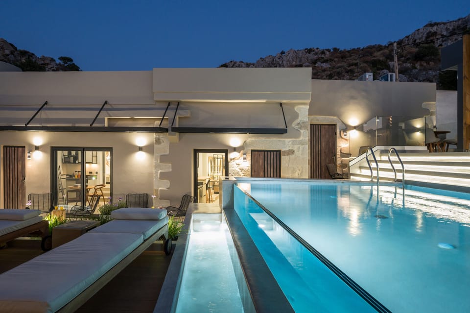 Outdoor pool, open 10:00 AM to 9:00 PM, pool umbrellas, sun loungers