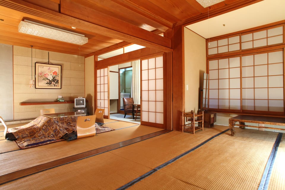 Run of House, Japanese Style Room | In-room safe, bed sheets