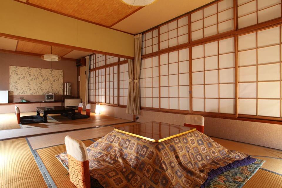 Run of House, Japanese Style Room | In-room safe, bed sheets