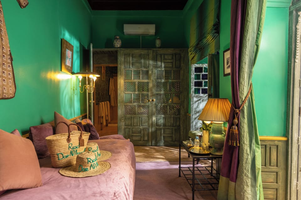 Double Room (Émeraude) | Premium bedding, in-room safe, individually decorated