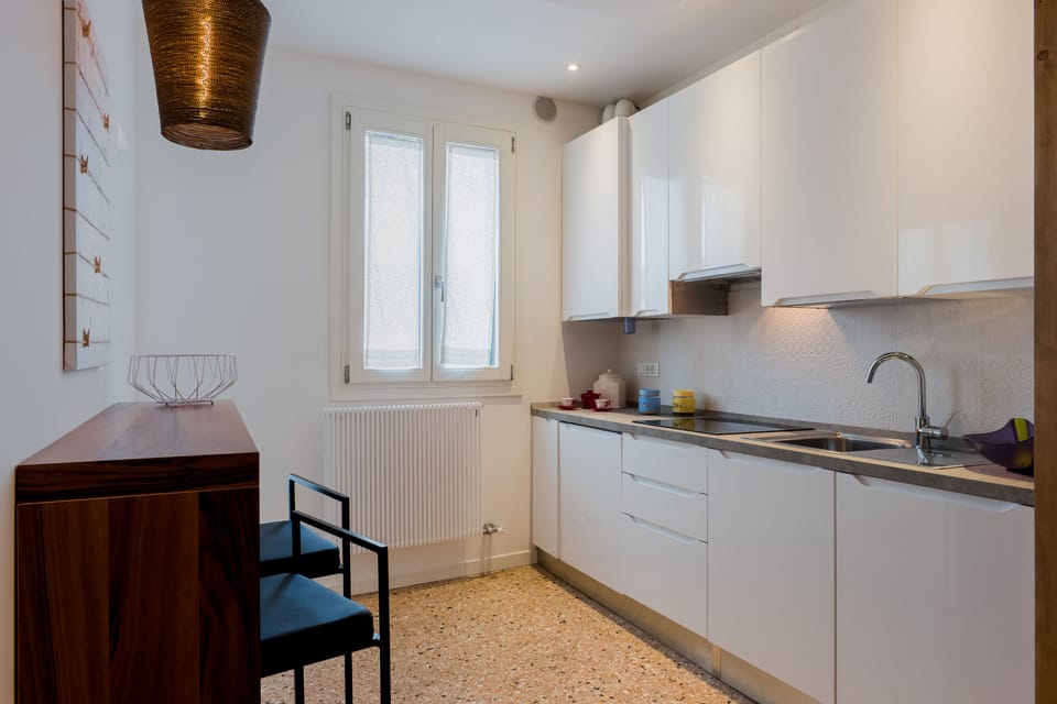 Deluxe Apartment, 1 Bedroom | Private kitchen | Full-size fridge, microwave, oven, stovetop