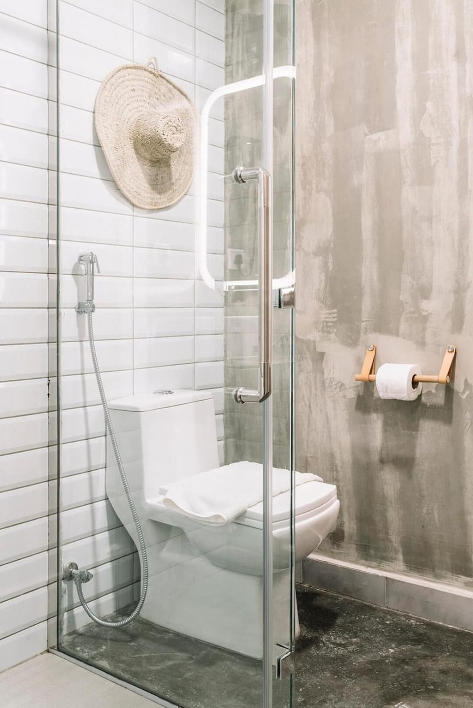 Shower, free toiletries, hair dryer, slippers
