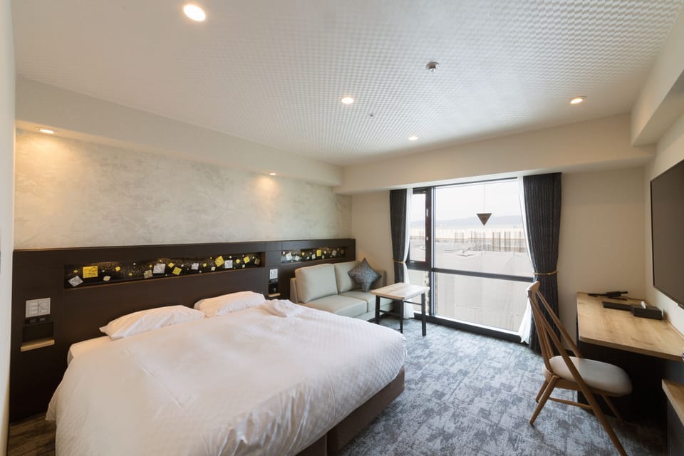 Down comforters, in-room safe, laptop workspace, blackout drapes