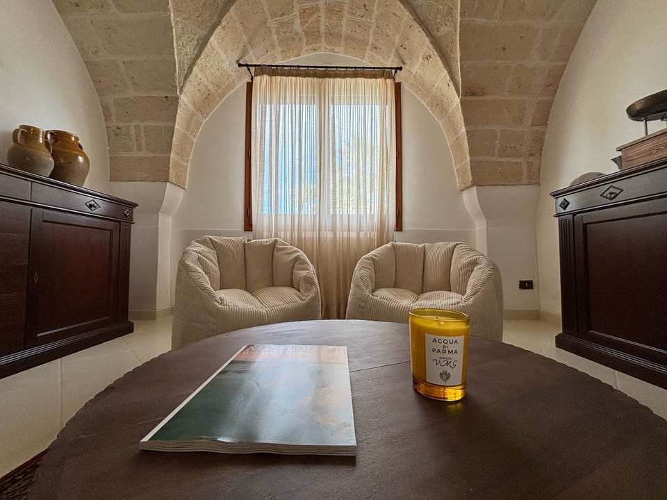 Minibar, desk, cribs (free), WiFi (free)