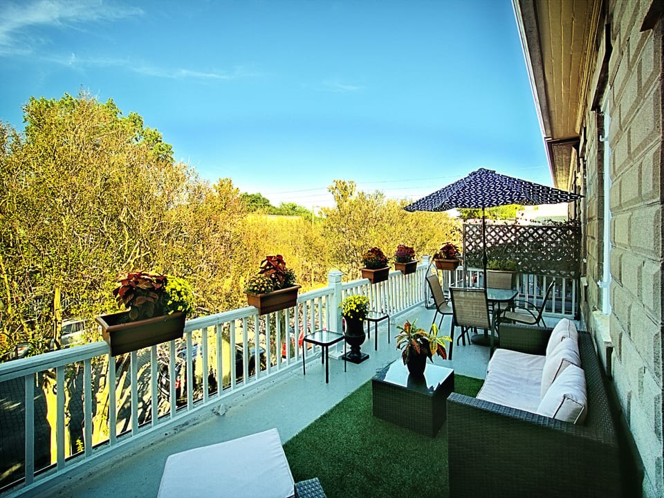 Downtown Savannah Oasis 4 Bed  3 Bath | Terrace/patio