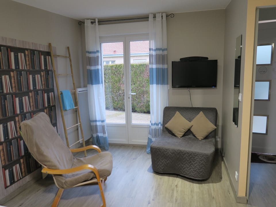 Single Room, Ensuite (L'Atelier)