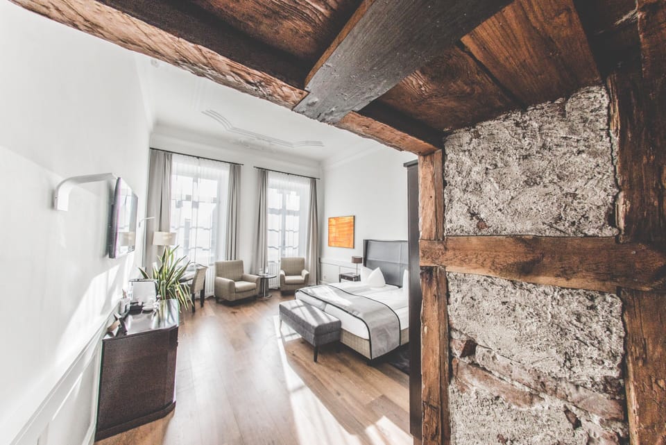 Signature Double Room | 1 bedroom, premium bedding, down comforters, in-room safe