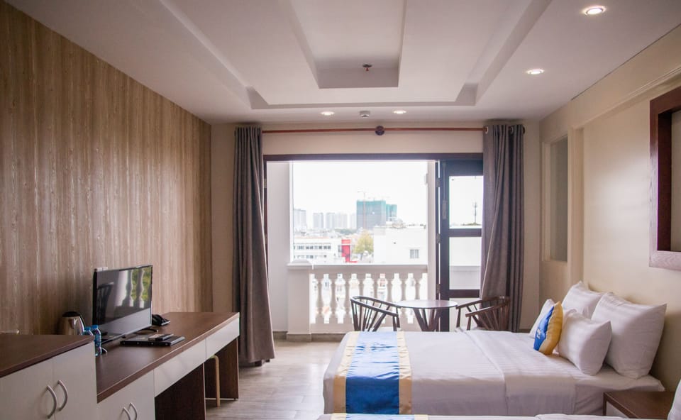 Family Room, 2 Queen Beds, Non Smoking, Balcony | View from room