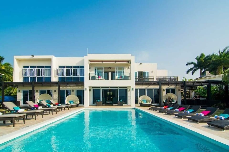 Modern sleek architectural lines for Dreamtime!