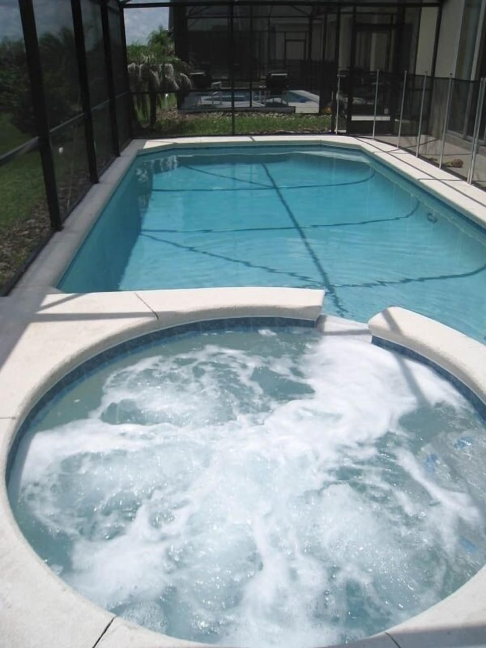 Spa which can be heated for fee