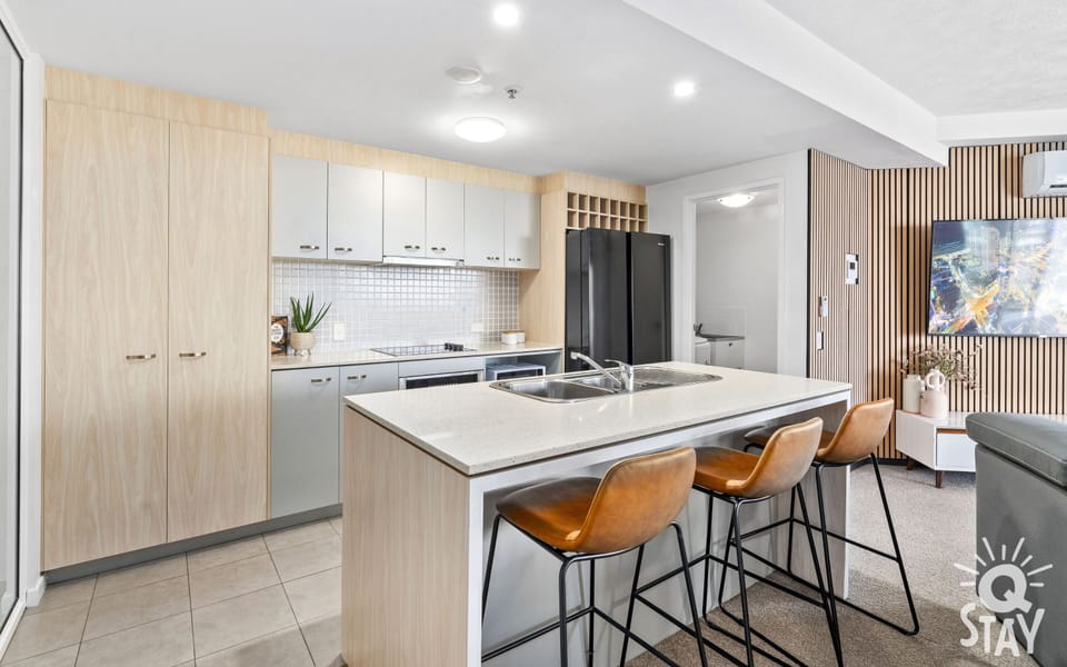 Fully equipped modern kitchen
