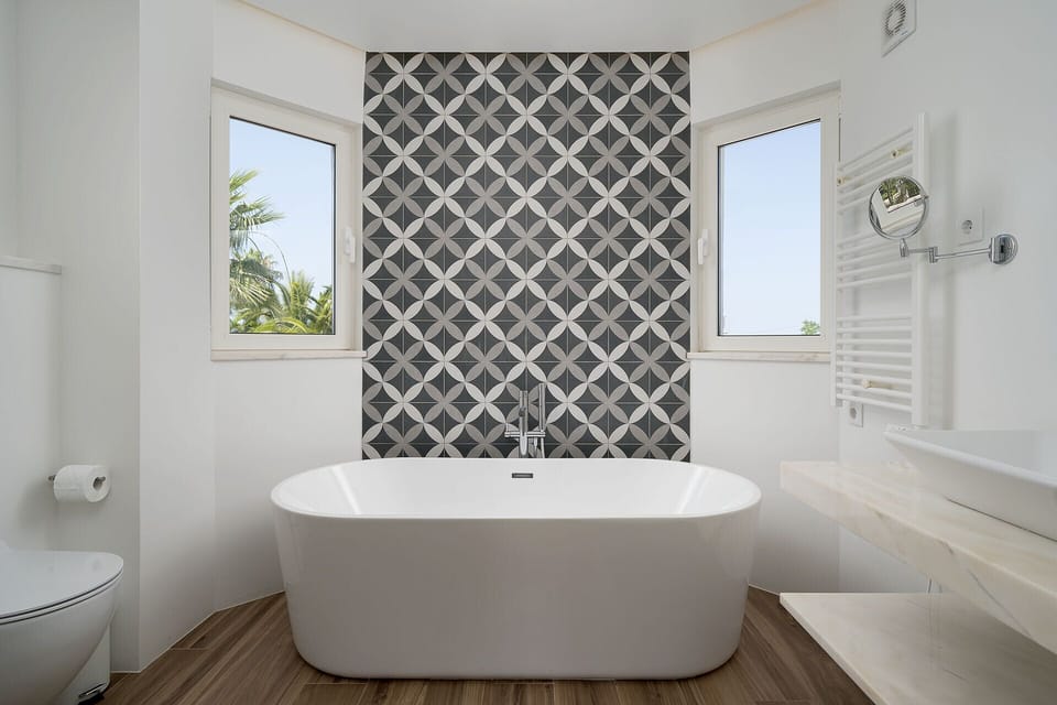 Bathtub