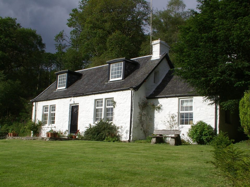 Dubh Loch Cottage