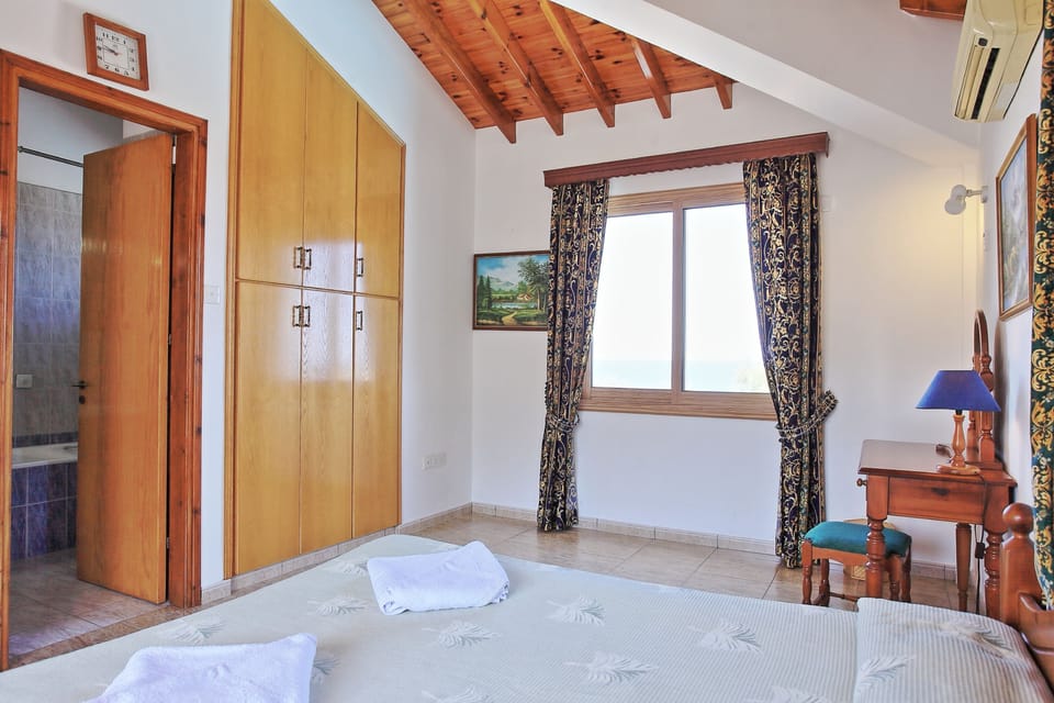 Double bedroom no 1 ensuite