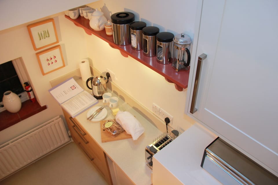Fully equipped kitchen on two levels
