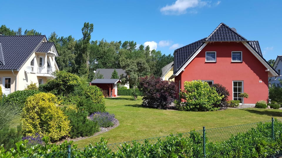 Schüßler house The red house - Schüßler Apartment in Trassenheide