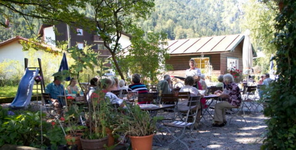 Vacation apartment - Cafe-Wirtshaus Brunnhof Bed and Breakfast in Schliersee