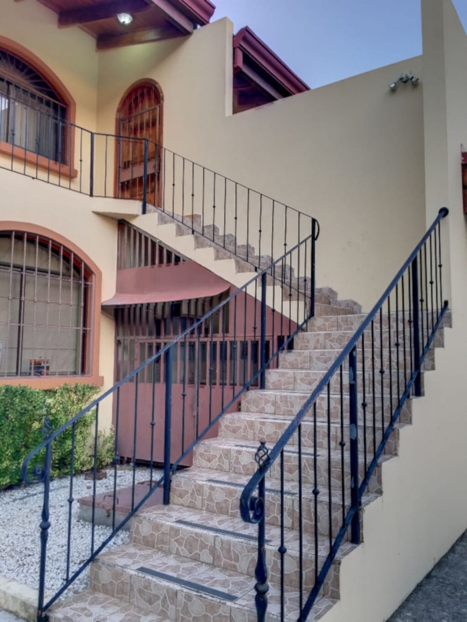 Steps up to the unit.