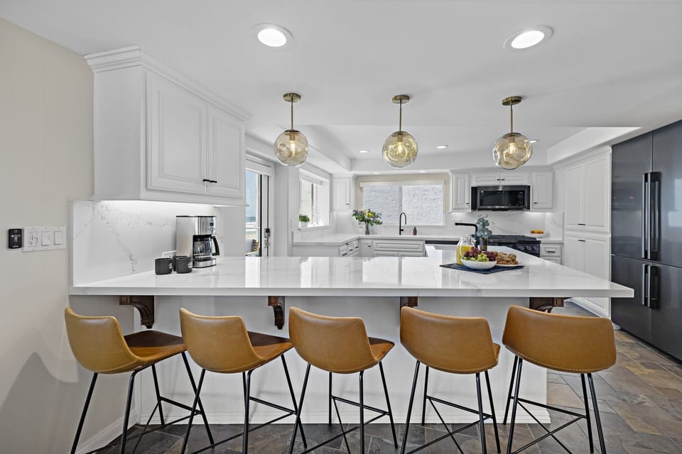 Convenient breakfast bar