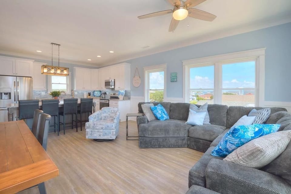 Living Room 
GW