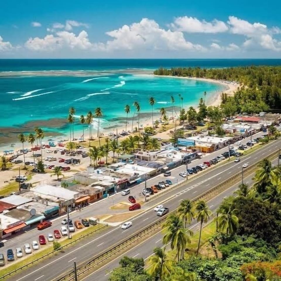 Luquillo kiosk 5 minutes away