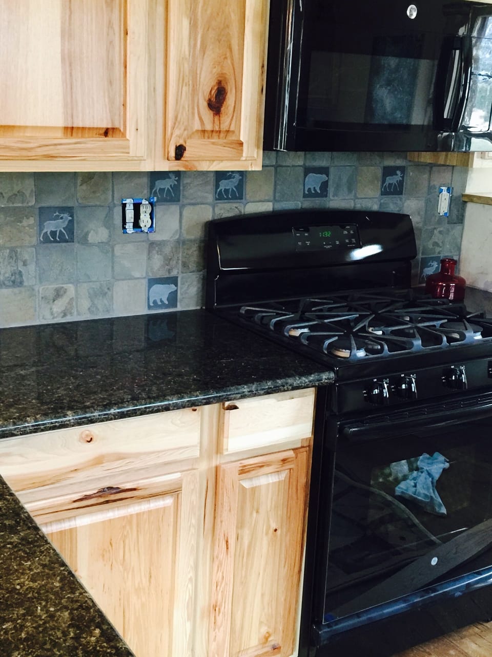 Adirondack slate backsplash
Gas stove