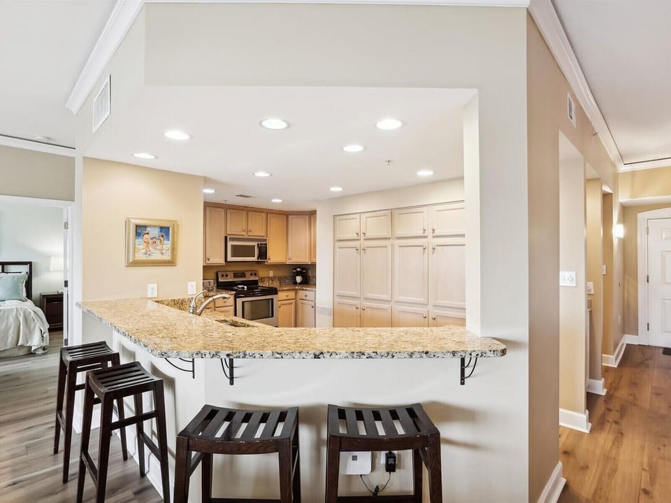 Kitchen with Breakfast Bar at 6401 Hampton Place