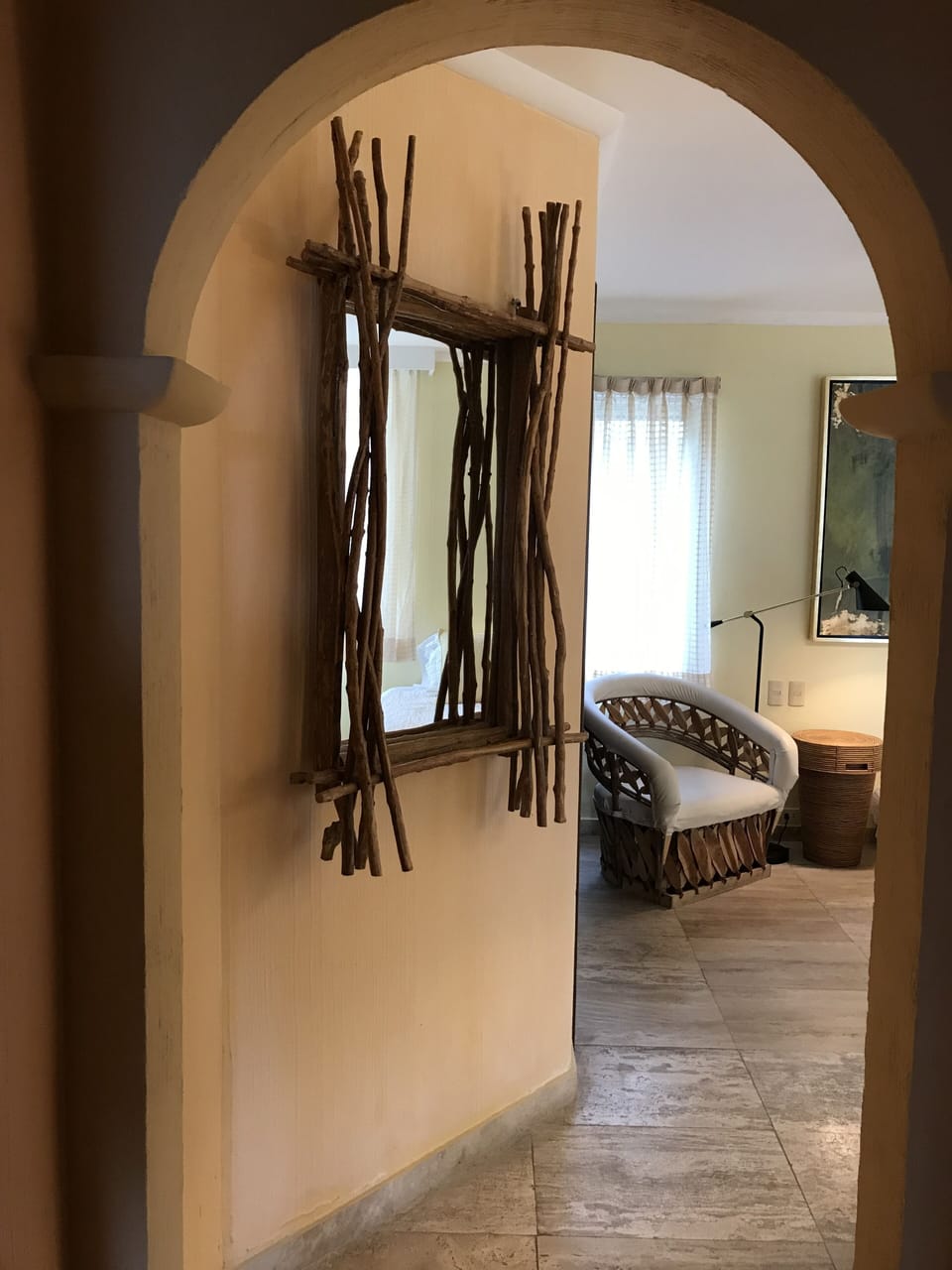 Entry into Twin bedroom 