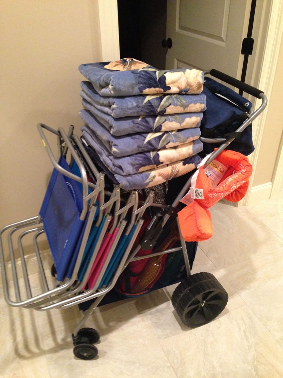 BEACH CART, TOWELS & WAGON FOR YOUR SHORT WALK TO YOUR BEAUTIFUL PRIVATE BEACH!