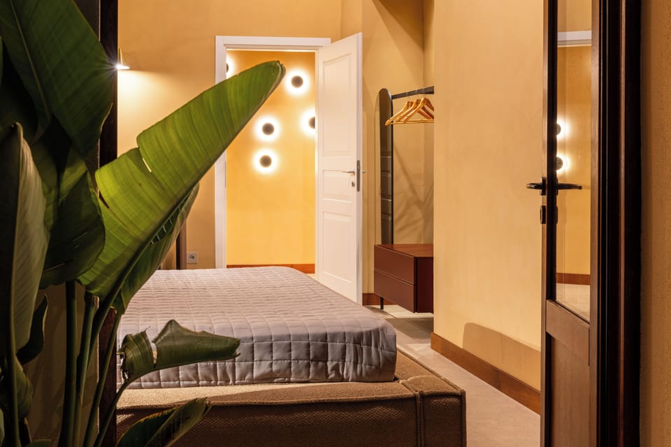 Deluxe Room | Minibar, desk, free WiFi, bed sheets