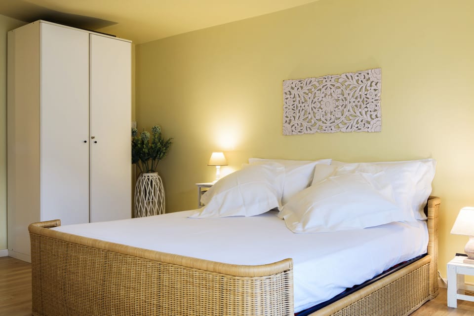 Lake Panorama Apartment in Como