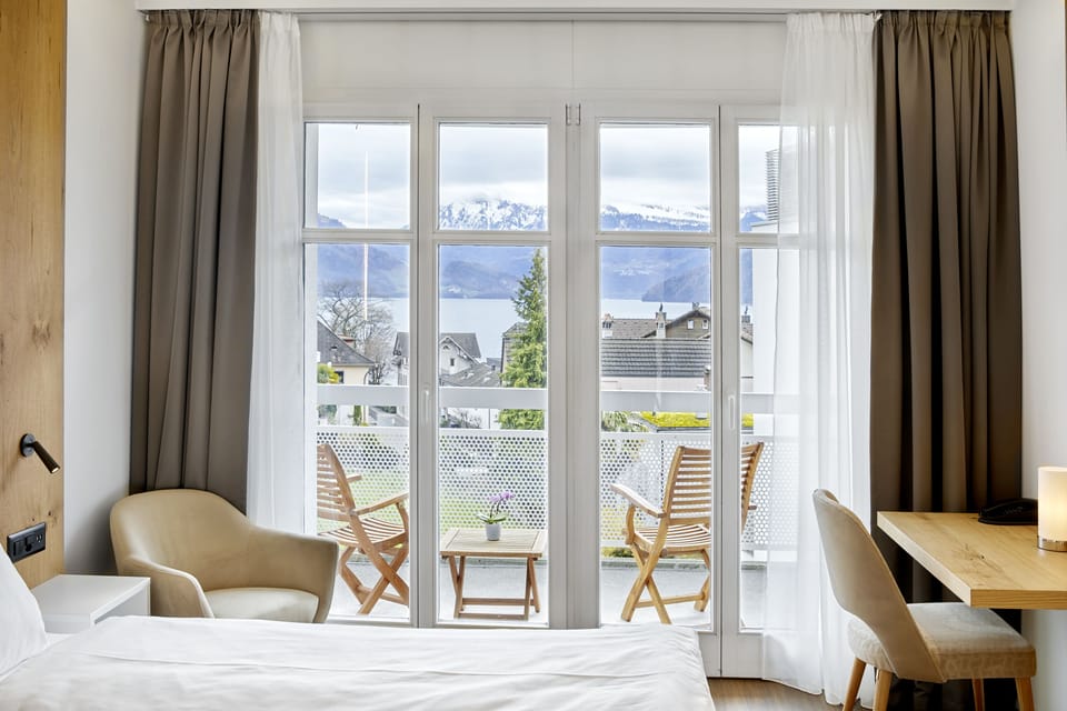 Classic Double Room | Premium bedding, minibar (free items), in-room safe, desk