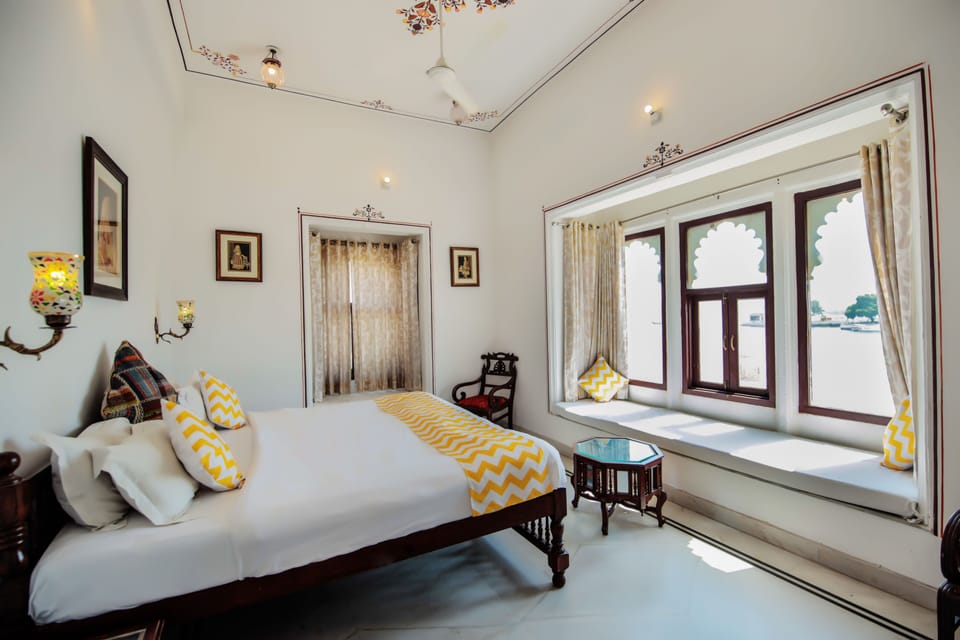 Premium Lake View Room | Individually decorated, desk, soundproofing, free WiFi