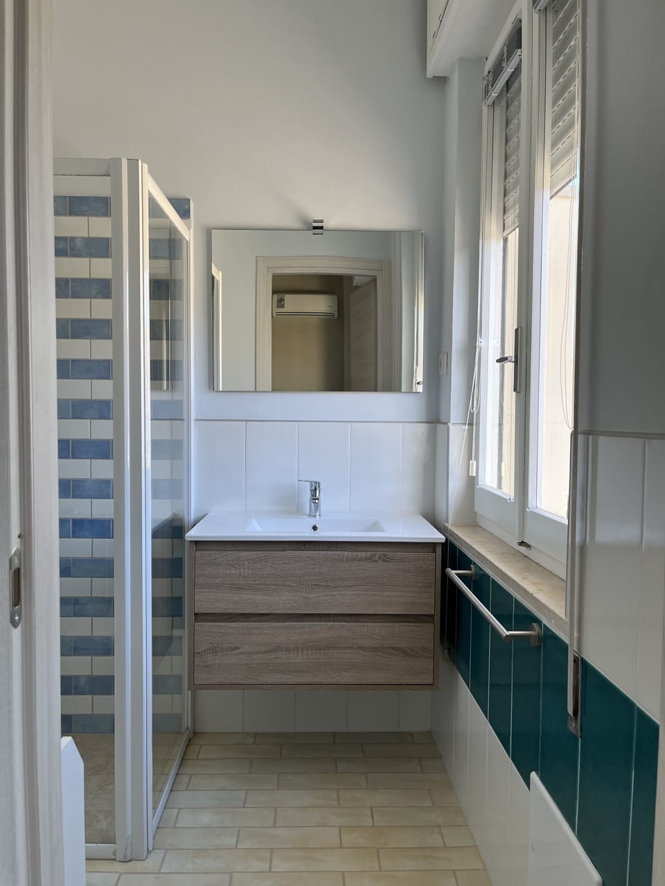 Deluxe Double Room, Balcony | Desk, blackout drapes, iron/ironing board, free WiFi