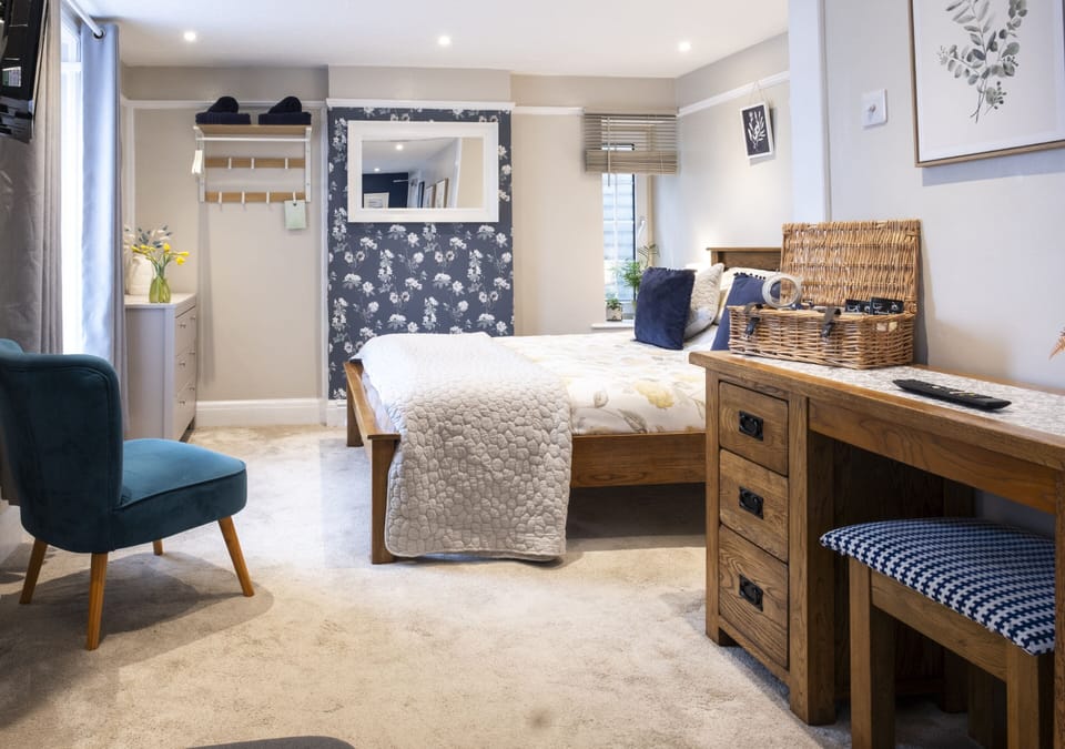 Deluxe Double Room, Private Bathroom