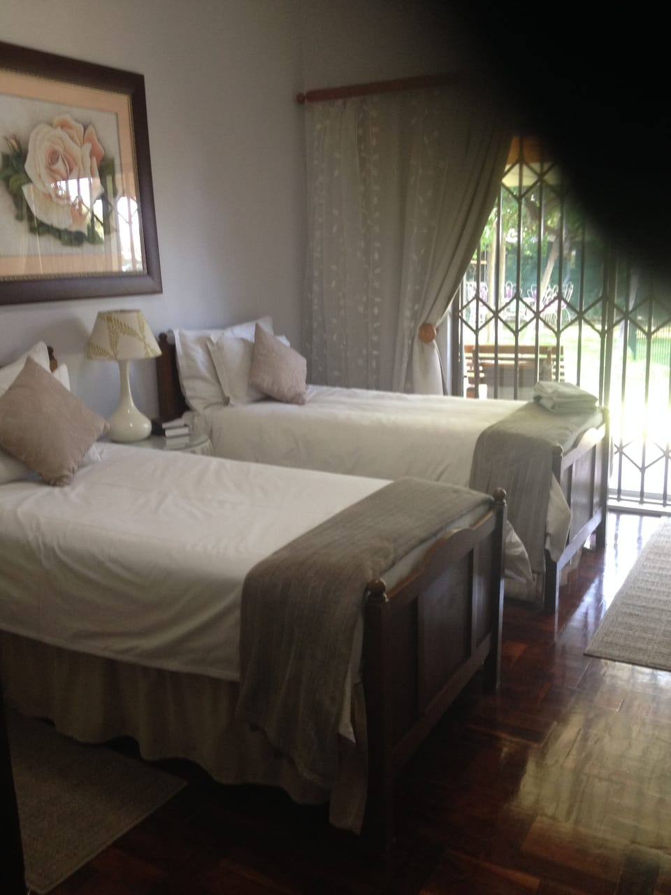 2 bedrooms, premium bedding, memory foam beds, in-room safe