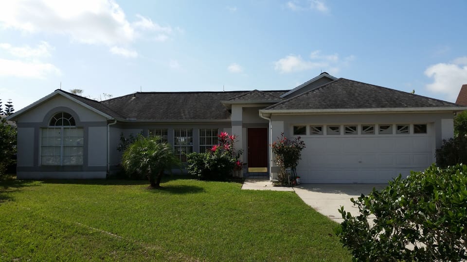 Our Orchid Place Pool Home.  3 BR 2 BA Lake View