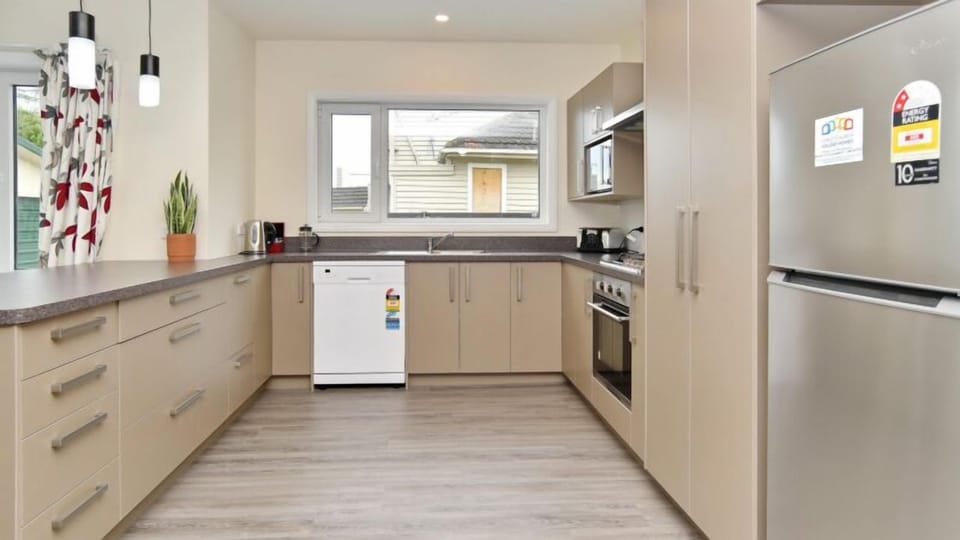 Set up for cooking proper meals, the bench clear and the coffee sorted from the moment you arrive.