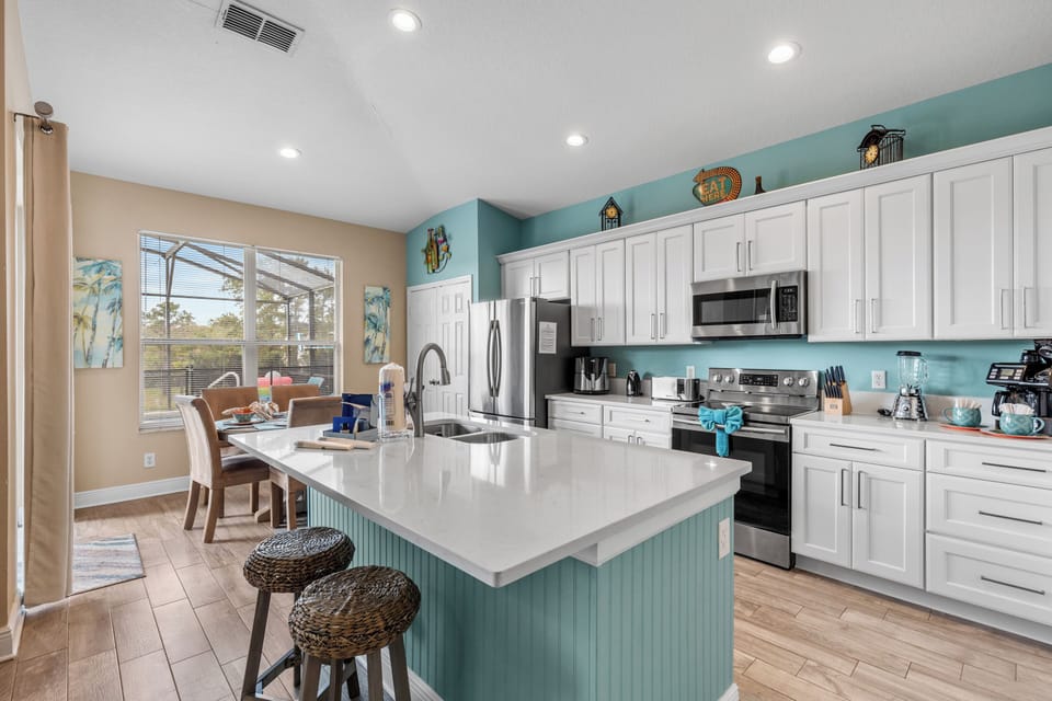 Kitchen - quartz countertops
