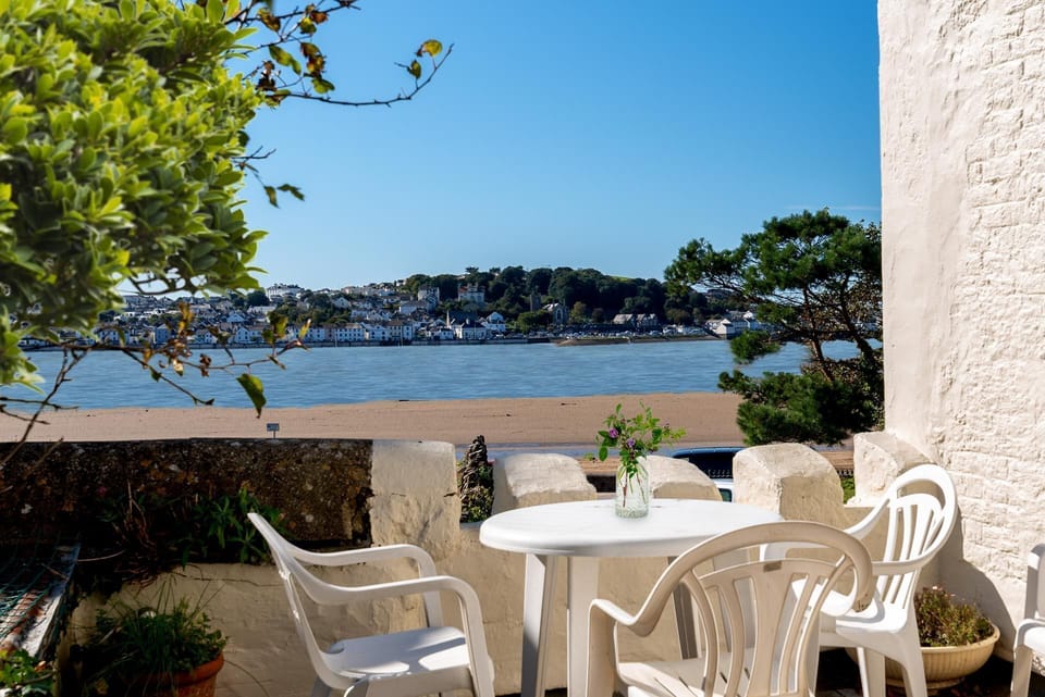 Instow Beach Cottage, lovely views over the estuary towards Appledore