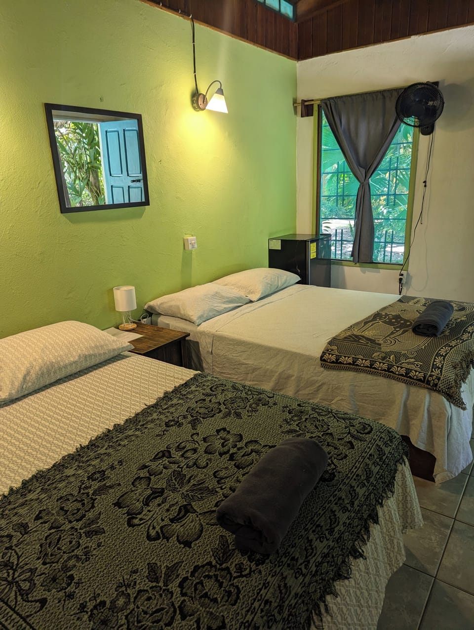 Standard Triple Room, 2 Double Beds, Non Smoking | Minibar, WiFi (free), bed sheets