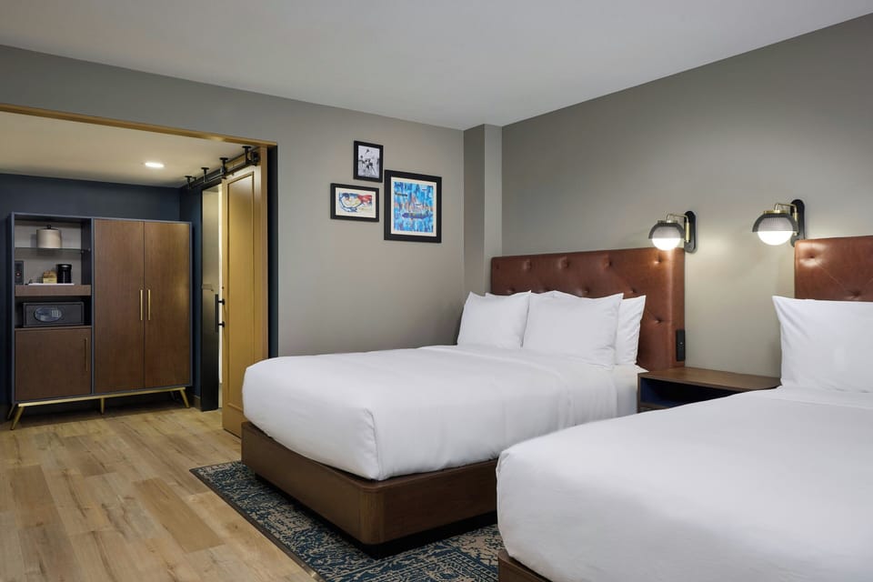Premium bedding, down comforters, in-room safe, desk
