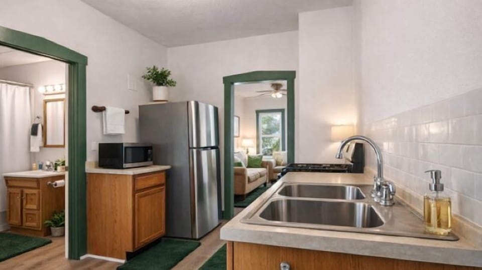 Cabin | Private kitchen | Fridge, coffee/tea maker