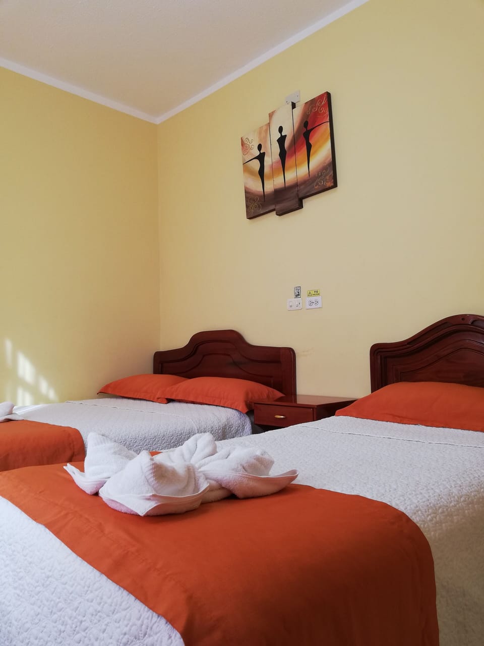 Twin Room, 2 Twin Beds | Premium bedding, desk, laptop workspace, blackout drapes