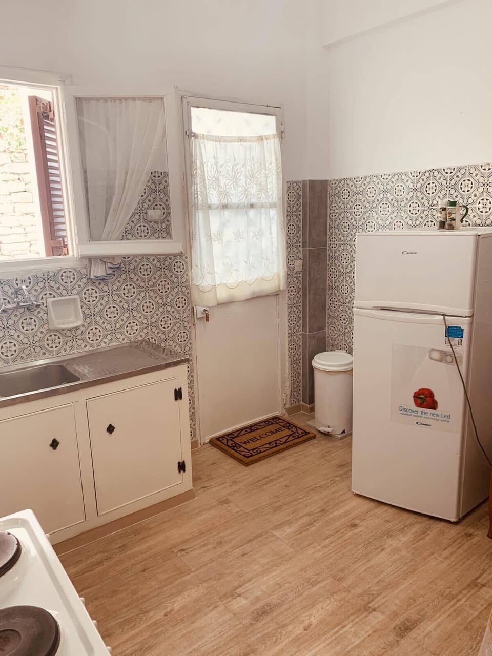 Comfort Room, 2 Bedrooms, Sea View | Private kitchen | Full-size fridge, microwave, stovetop, coffee/tea maker