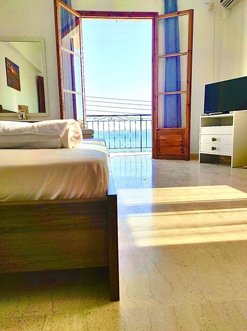 Akrogiali Apartments Bed and Breakfast in Peloponnese, Western Greece and the Ionian