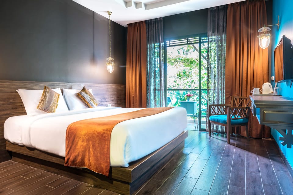 In-room safe, blackout drapes, soundproofing, rollaway beds