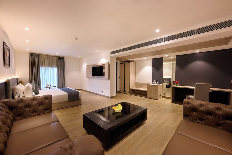 Suite | Premium bedding, desk, laptop workspace, soundproofing