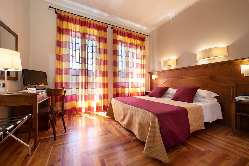 In-room safe, desk, soundproofing, cribs/infant beds