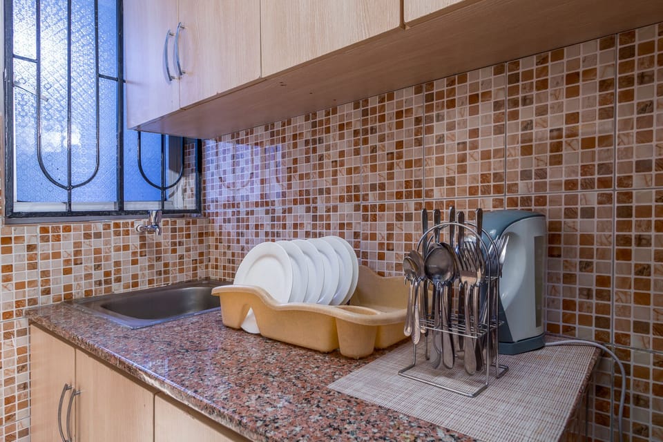 Comfort Apartment, 2 Bedrooms, Non Smoking, Ground Floor | Shared kitchen